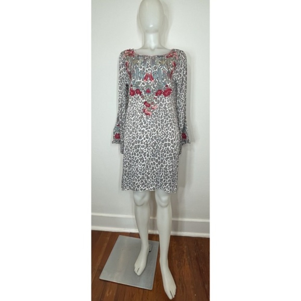 Johnny Was Biya Shift Satin Dress Leopard White Grey Floral Beaded SZ S No Belt